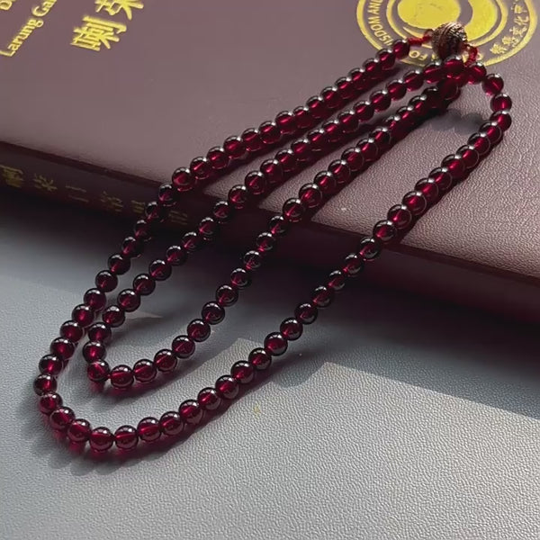 108 pieces of Himalayan natural wine red pomegranate crystal prayer beads