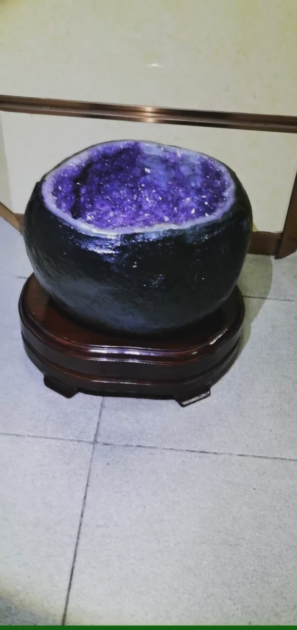 Himalayan natural amethyst energy basin
